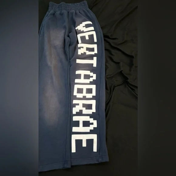VERTABRAE SWEATPANTS.